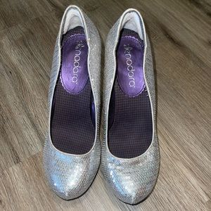 Sequins silver high heels